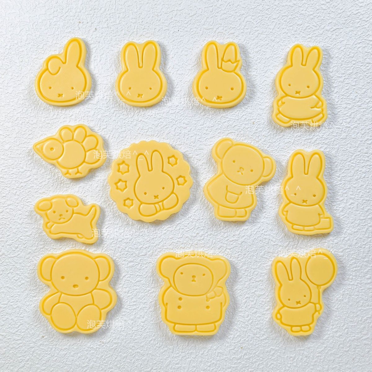 Cute 3D Press Cookie Mold with - Kitchen Baking Supplies 评论和价格