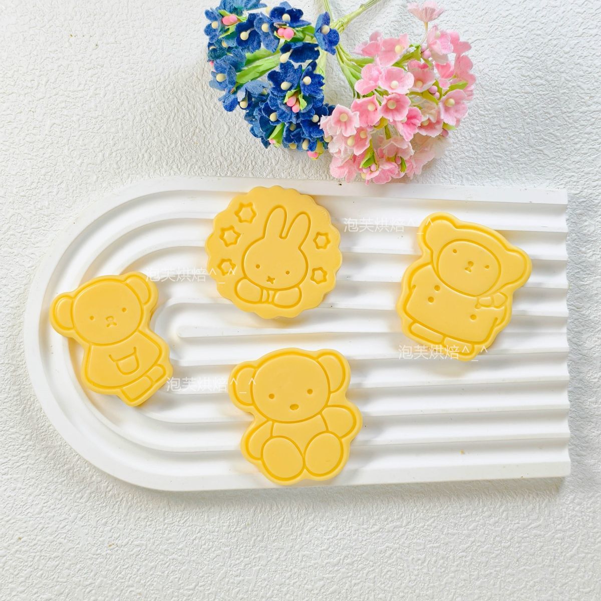 Cute 3D Press Cookie Mold with - Kitchen Baking Supplies 评论和价格
