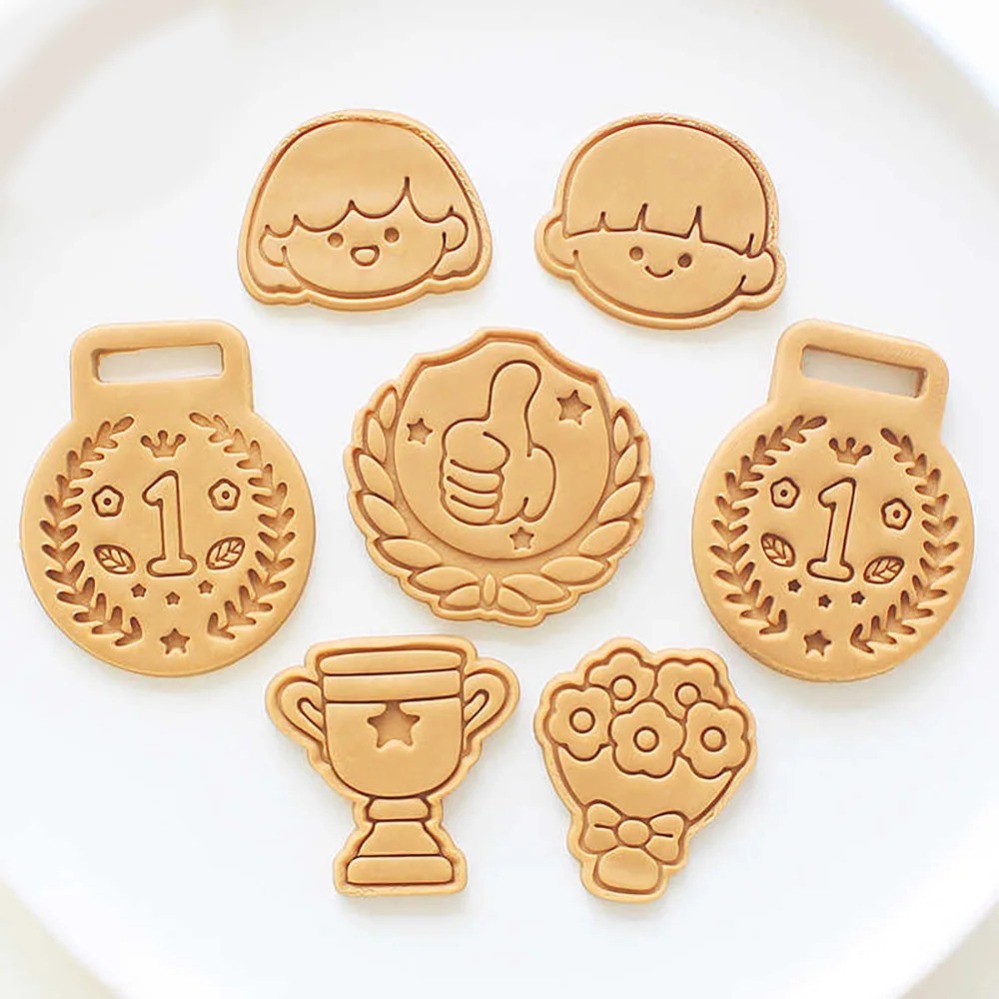 Medals Trophies Cookie Cutters - Kitchen Baking Supplies 评论和价格
